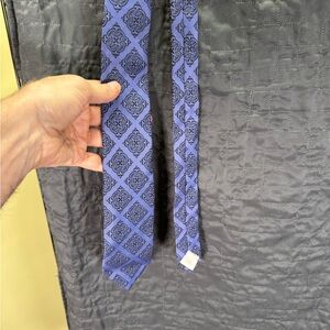 Sears Blue and Black Patterned Men's Tie